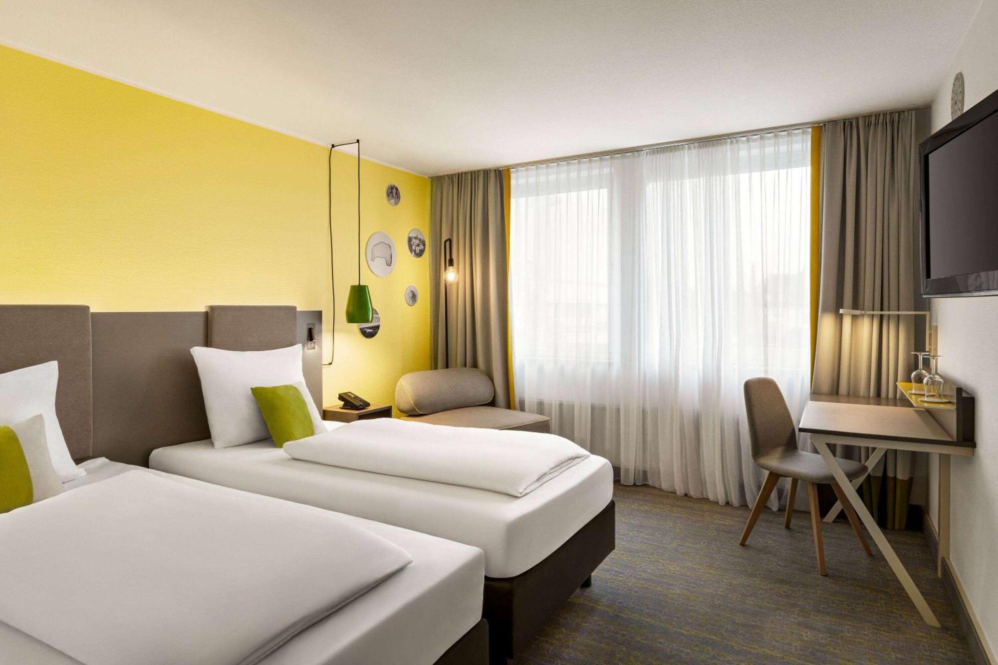 Hotel Vienna House Easy By Wyndham Günzburg Esterno foto