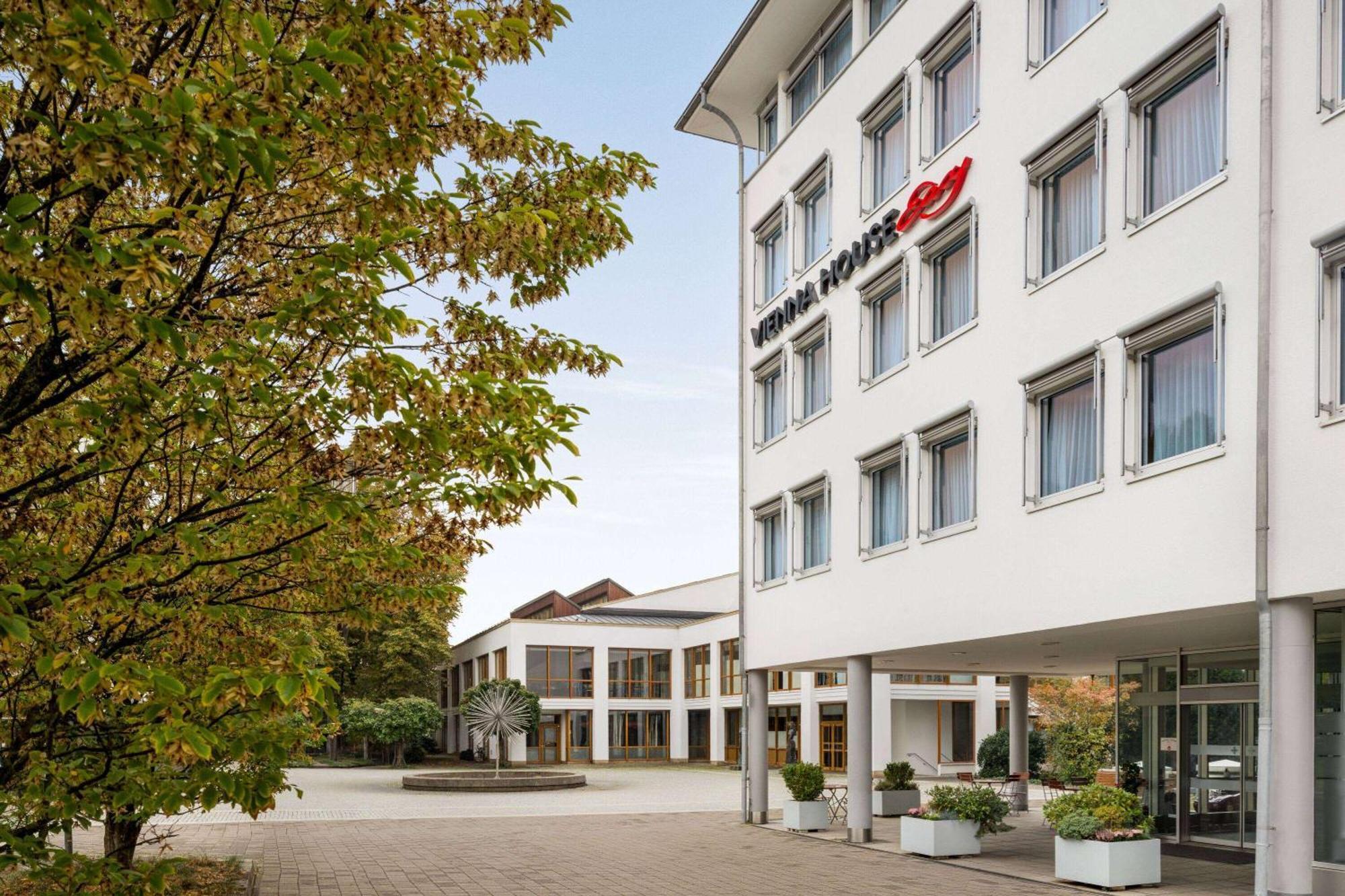 Hotel Vienna House Easy By Wyndham Günzburg Esterno foto