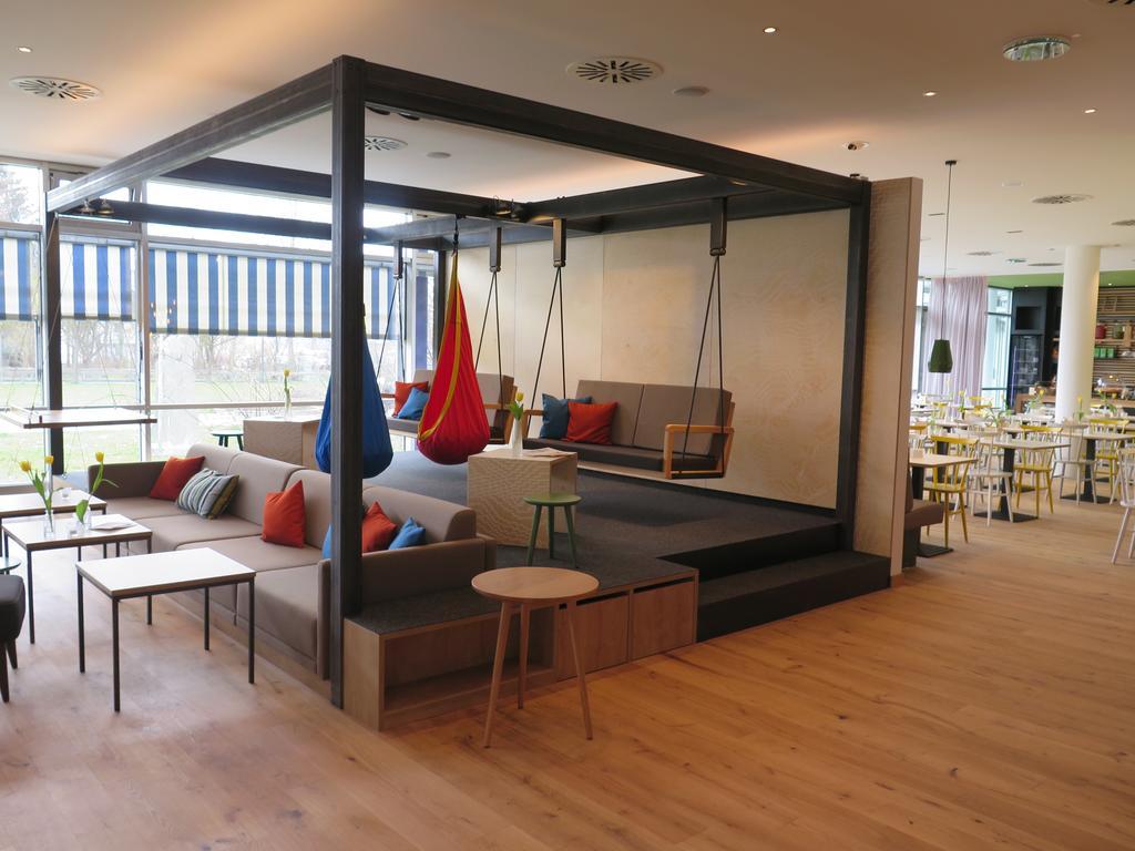 Hotel Vienna House Easy By Wyndham Günzburg Esterno foto
