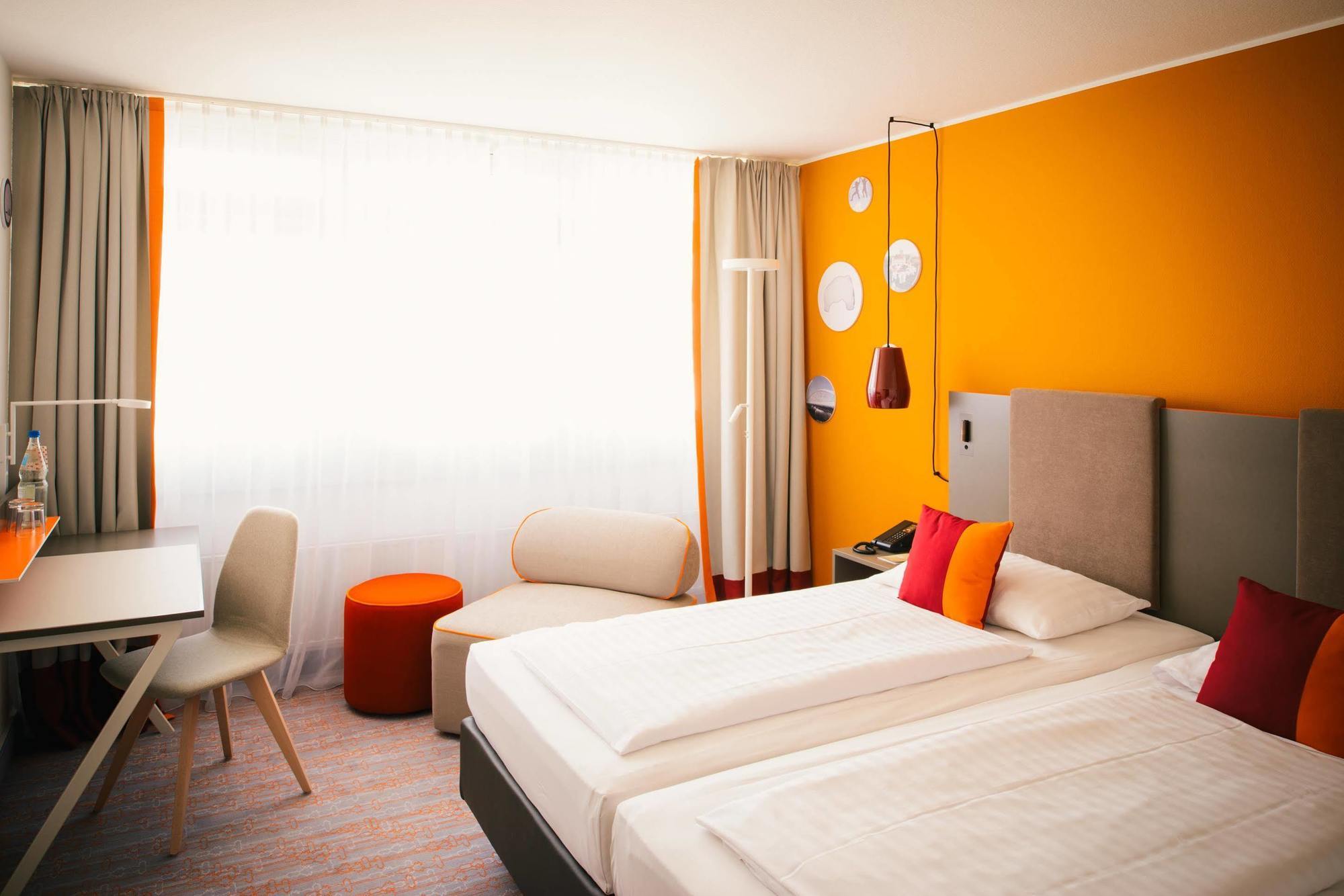 Hotel Vienna House Easy By Wyndham Günzburg Esterno foto